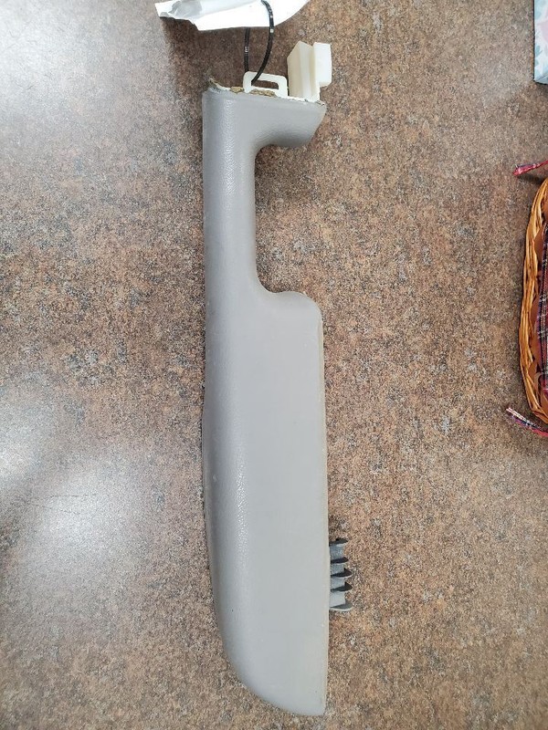SUBURBN15 2005 Front Door Trim Panel 292321