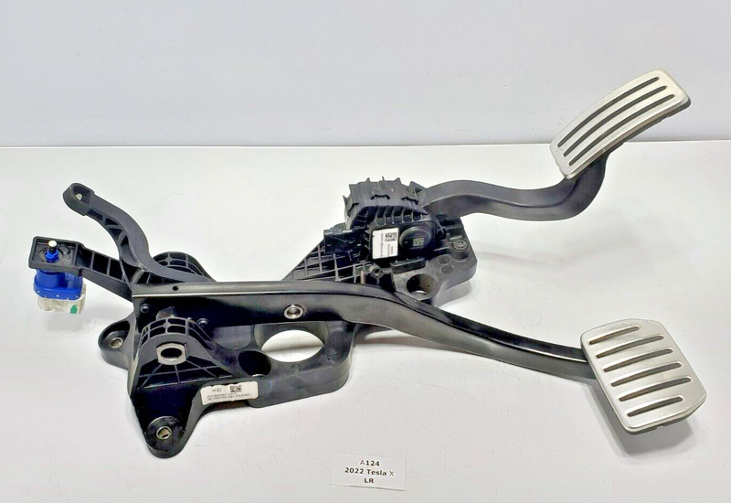 ✅ 2021-2023 OEM Tesla Model X Brake And Accelerator Foot Pedal Assembly