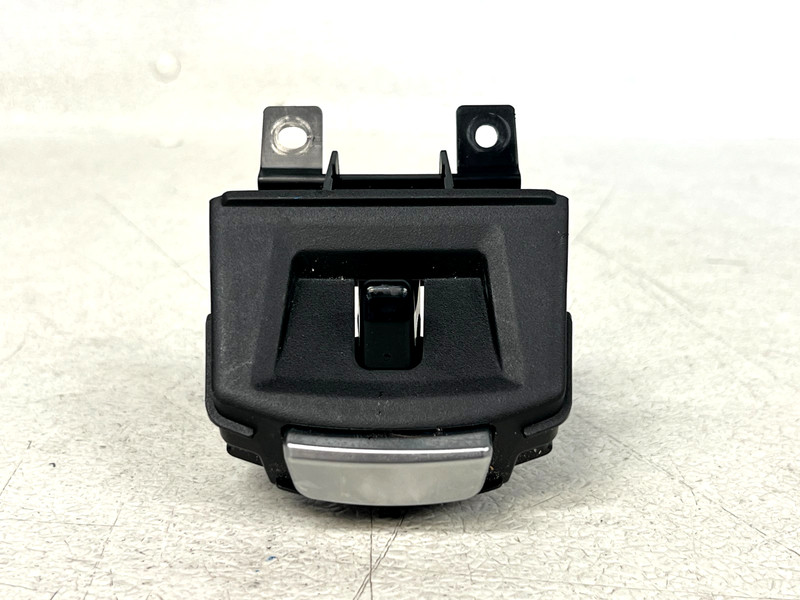 ⭐2019-2024 INFINITI QX50 CENTER CONSOLE ARMREST HANDLE RELEASE BUTTON LOT2742