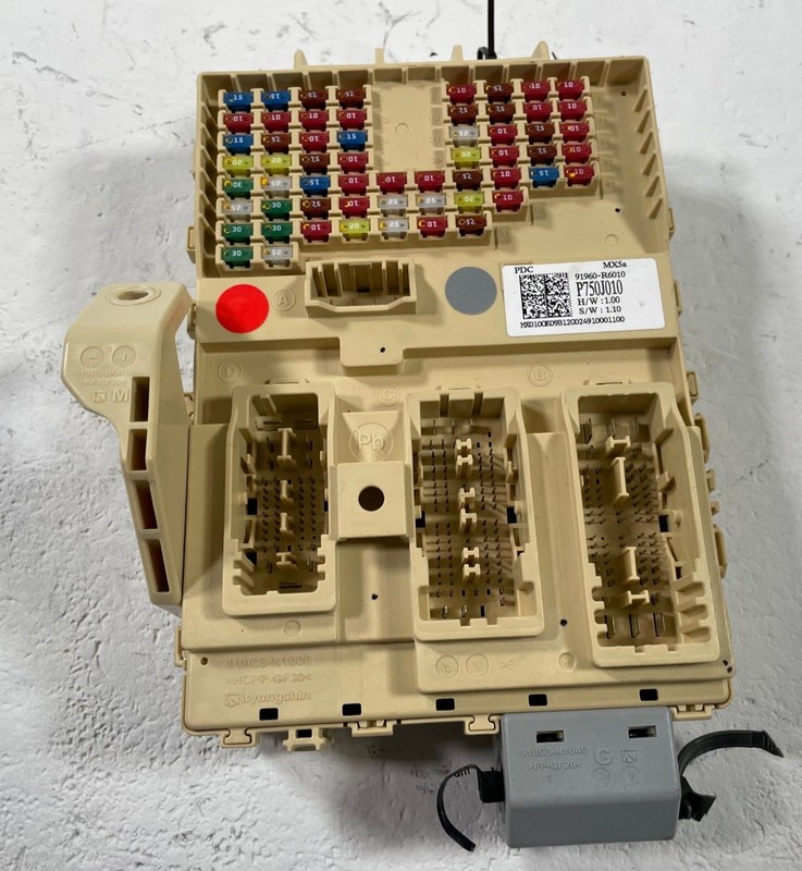 2024-2026 HYUNDAI SANTA FE DASHBOARD FUSE RELAY JUNCTION BOX BLOCK 2.5L # 112059