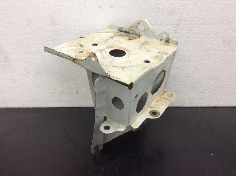02 03 04 05 06 Honda CR-V Battery Setting Base Support Tray Bracket Holder OEM