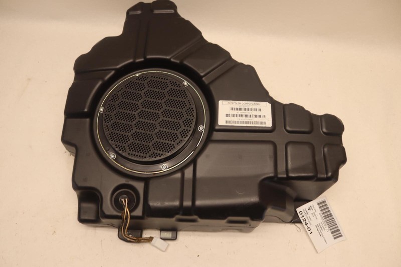 2011-2021 JEEP GRAND CHEROKEE REAR STEREO AUDIO SPEAKER SUBWOOFER OEM