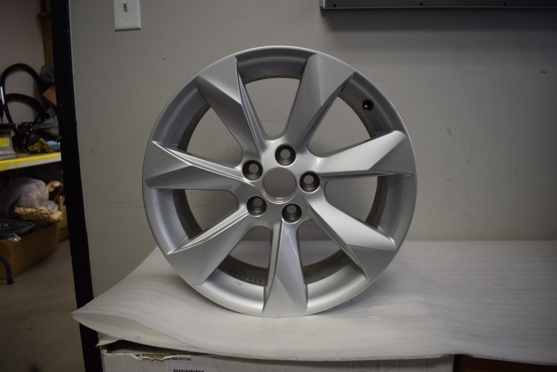 18X8J ALLOY WHEEL RIM Lexus RX350 (2016-2019) alloy wheel rim.