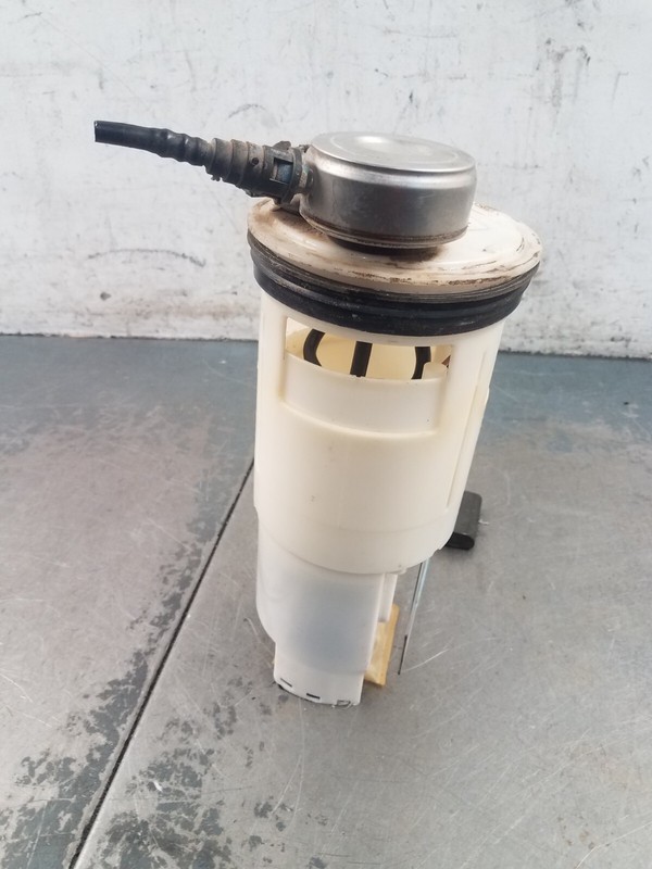 1999 Dodge Dakota R/T Xcab Fuel Pump / Sending Unit #9018 K5