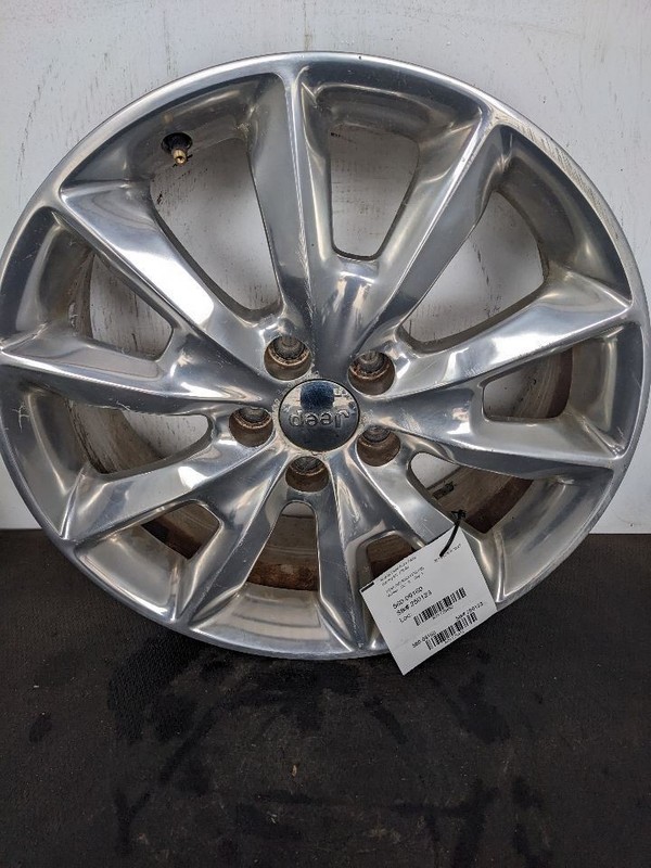 Wheel 18x7 5 V Spoke Polished Fits 14-18 CHEROKEE 1179452