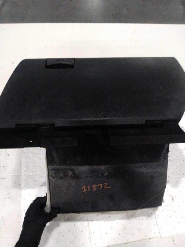 2014 Nissan Maxima Glove Box White OEM Used 126K Miles NJ25-21872-545846