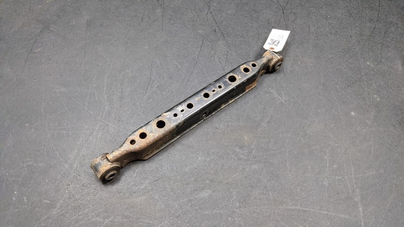 Rear Left Lower Control Arm 2018 Nissan Rogue 55111-4BA0A 2014 2015 2016 - 2020