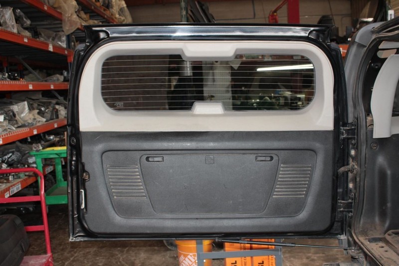 06-10 Hummer H3 3.7L Black Rear Back Door Trunk Lid Assembly