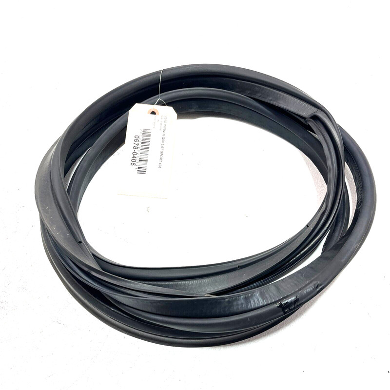 2014-2020 INFINITI Q50 REAR TAILGATE LIFTGATE TRUNK WEATHERSTRIP SEAL OEM