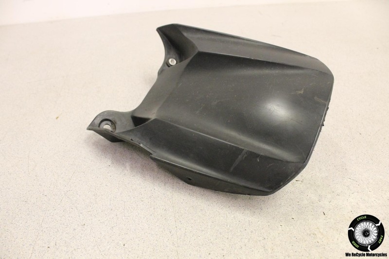 2004 Yamaha YZF R1 REAR BACK WHEEL TIRE HUGGER FENDER GUARD 04