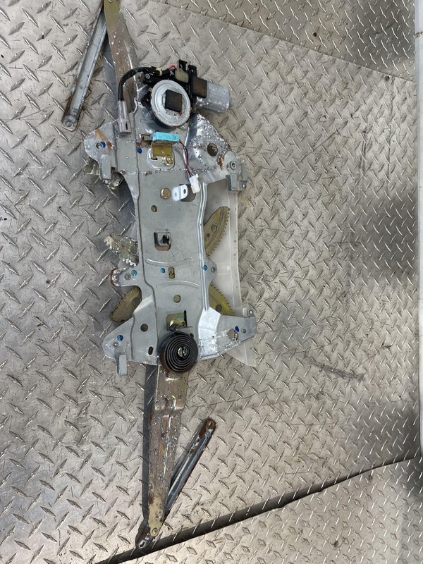 1996-2002 Toyota 4runner 4 runner Rear Trunk Decklid Motor Oem