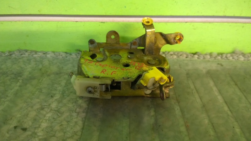 92 93 94 95 96 FORD EXPLORER XLT 4.0L AT RIGHT FRONT DOOR LOCK LATCH OEM 1272-12