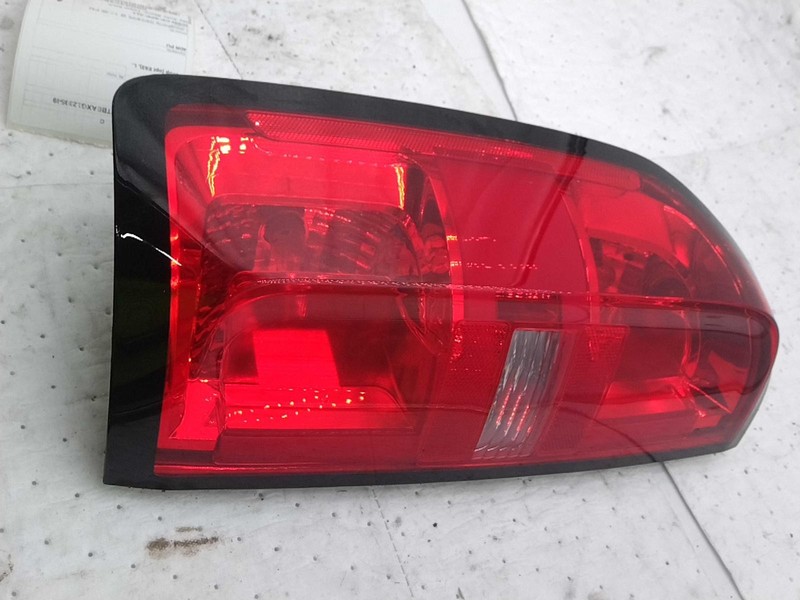 2016 Chevrolet Colorado Left Tail Light Assembly Grey 84000 Miles Used