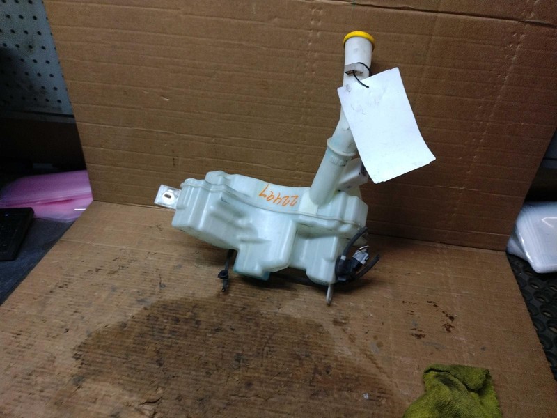 2008 MAZDA 3 Washer Fluid Reservoir OEM Silver 2.30L 177K Miles BP4K67482