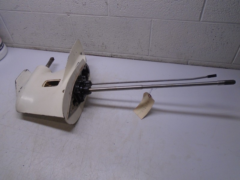 B 1998 Johnson Evinrude 35hp Outboard Motor Lower Unit Gear Case043794