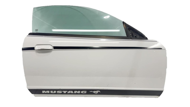 1999-2004 Ford Mustang GT RH Right Front Door Assembly White Black Int Scratches