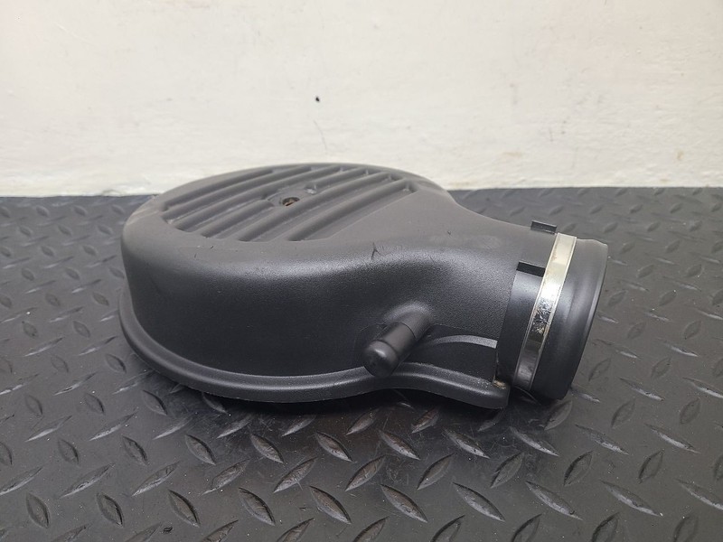 98-03 Dodge Dakota 3.9L 5.2L 5.9L Throttle Body Air Inlet OEM 4883598AA