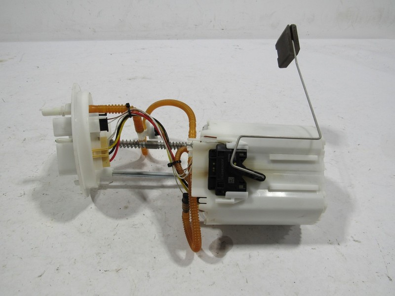 15-19 Land Rover Discovery Sport 2018 2.0L AWD Fuel Tank Sending Pump Unit |