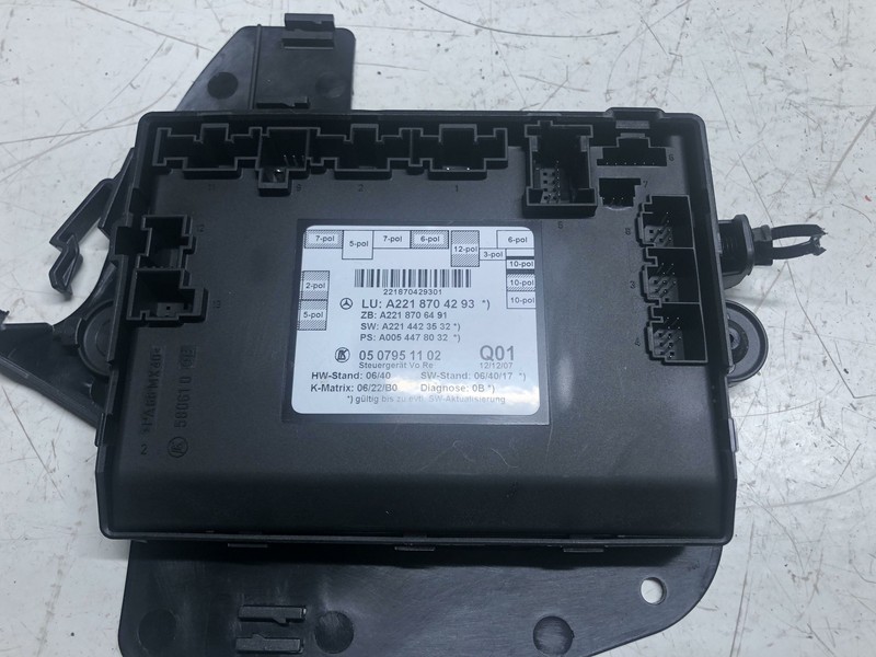 07-13 Mercedes W221 S550 S400 Front Right Passenger Side Door Module 2218704293