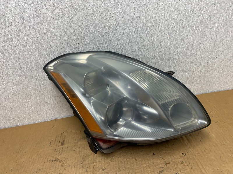2004 2005 2006 Nissan Maxima Right Passenger Side Headlight Xenon HID AC8261 DW