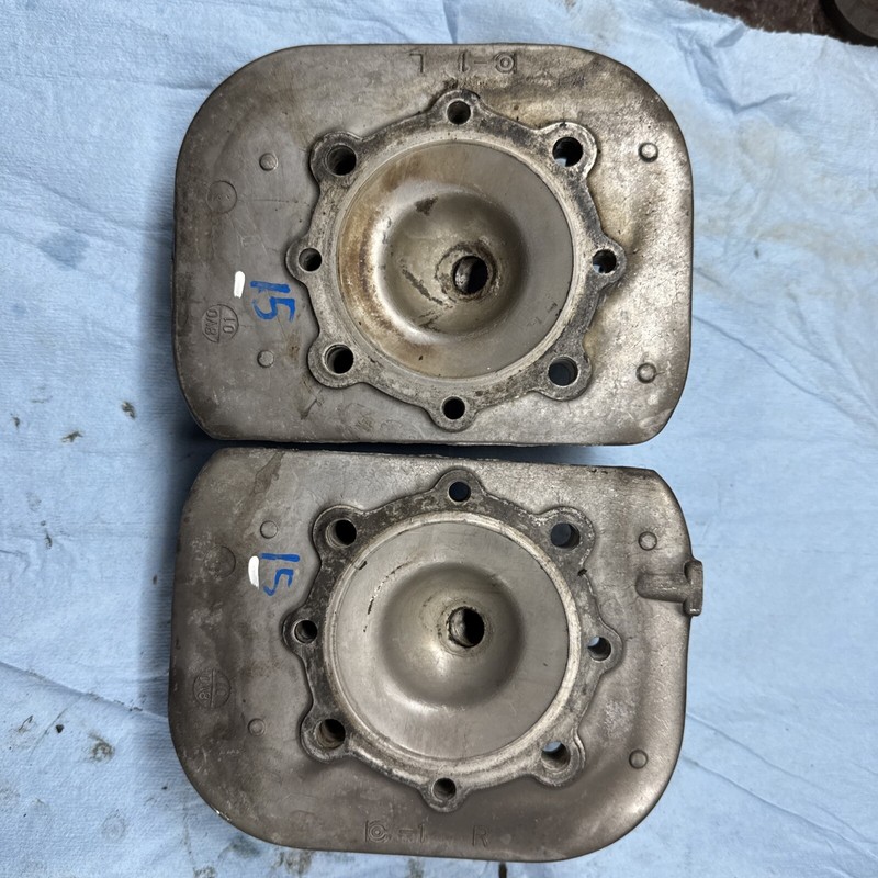 1984 - 1994 Yamaha PhazerPz480 vintage snowmobile motor cylinder heads # 15