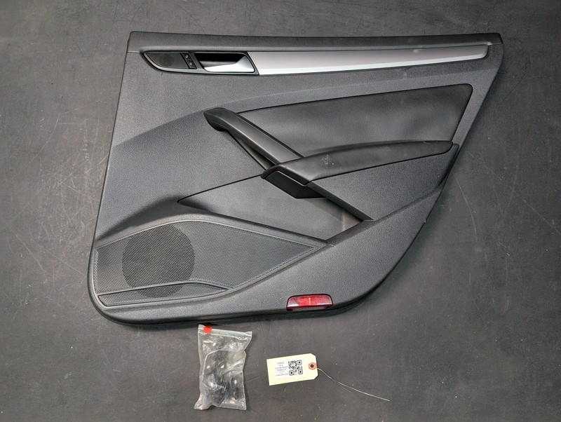 Rear Right Door Trim Panel 2015 Volkswagen Passat 2014