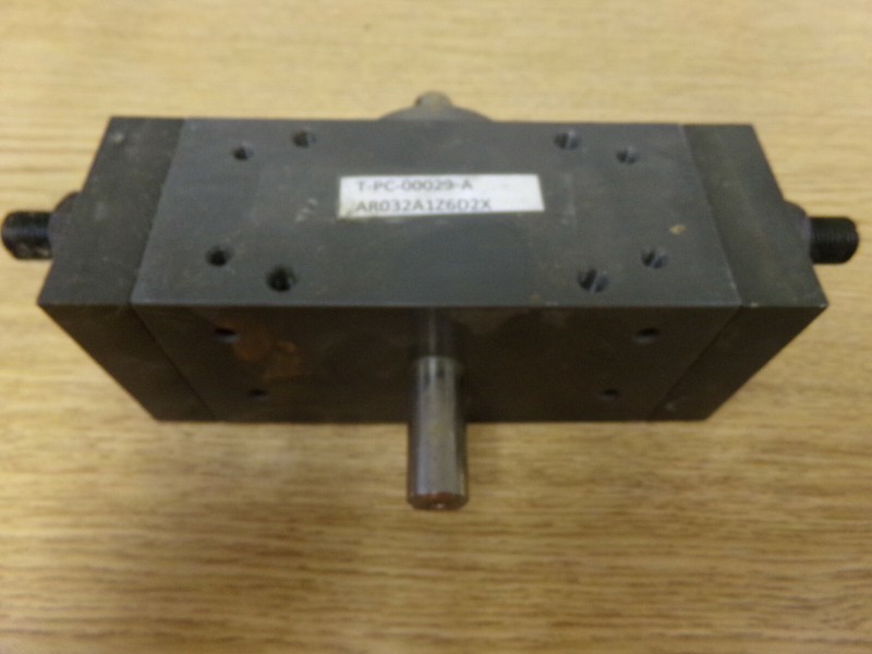 Numatics AR032A1 6D2X Rotary Actuator YG-826020-2 T-PC-00029-A AR032A6D2X
