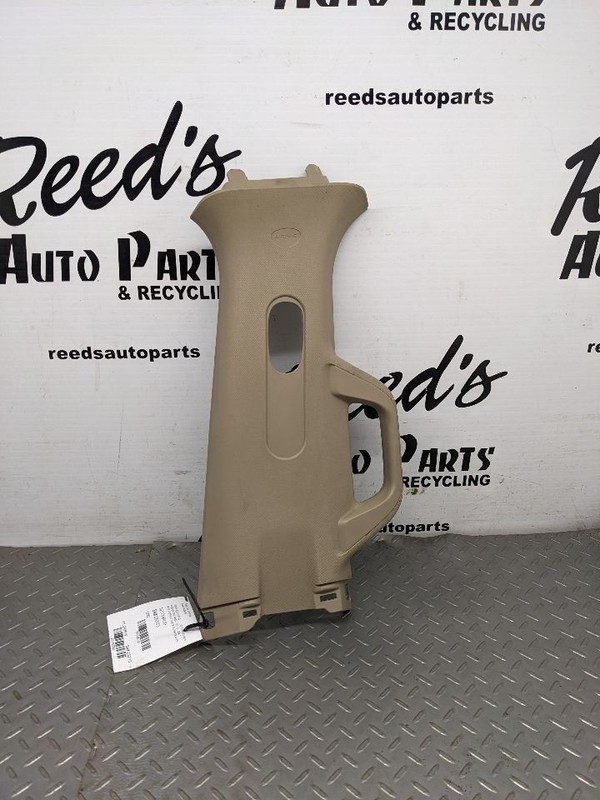 2019-2025 RAM 1500 CREW CAB RIGHT SIDE B PILLAR CENTER UPPER TRIM1165743