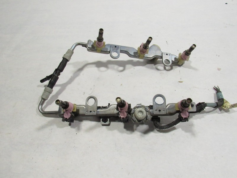 15-19 Lexus RC 350 2016 3.5L RWD Engine Motor Fuel Injector Rail W Injectors ;:O
