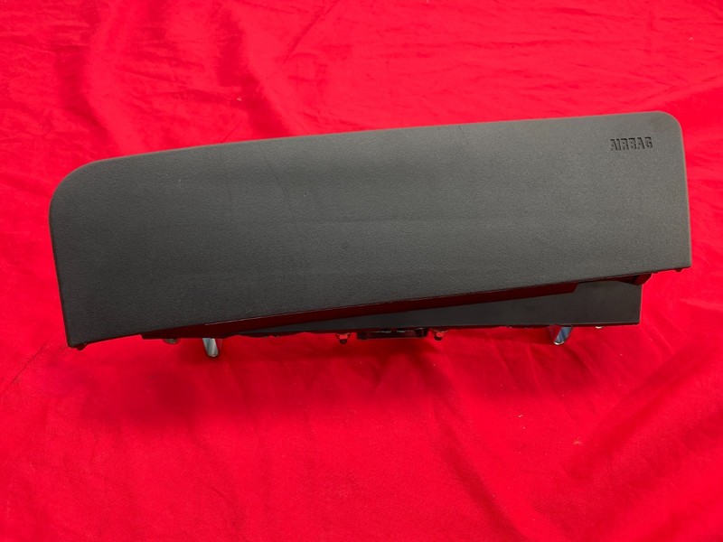 00-08 BMW E85 E86 Z4 Convertible Right Passenger Dash Knee Pad Module Black OEM✅