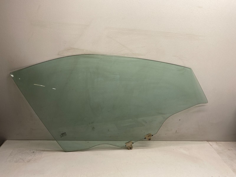 2014-2016 NISSAN ROGUE RIGHT FRONT DOOR WINDOW GLASS OEM