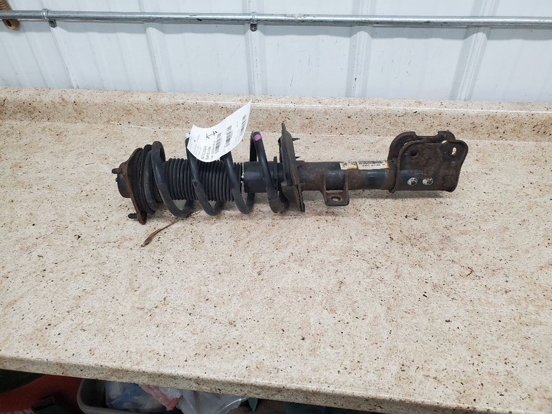 Passenger Strut Front 4 Cylinder FWD Fits 14-15 SORENTO 305011