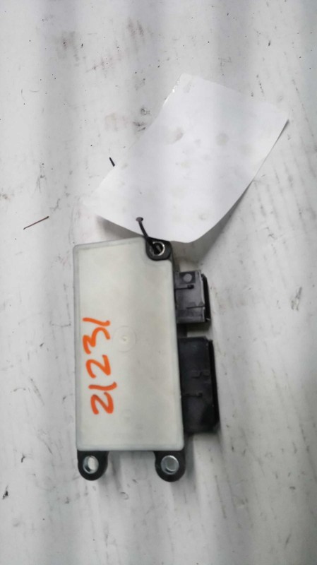 Used Air Bag Module fits: 2020 Jeep Wrangler Air Bag LHD below passenger side fr