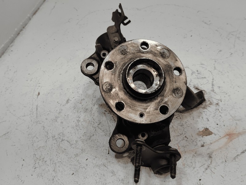 2018-2023 Volkswagen Atlas AWD Front Left Suspension Spindle Knuckle Hub OEM
