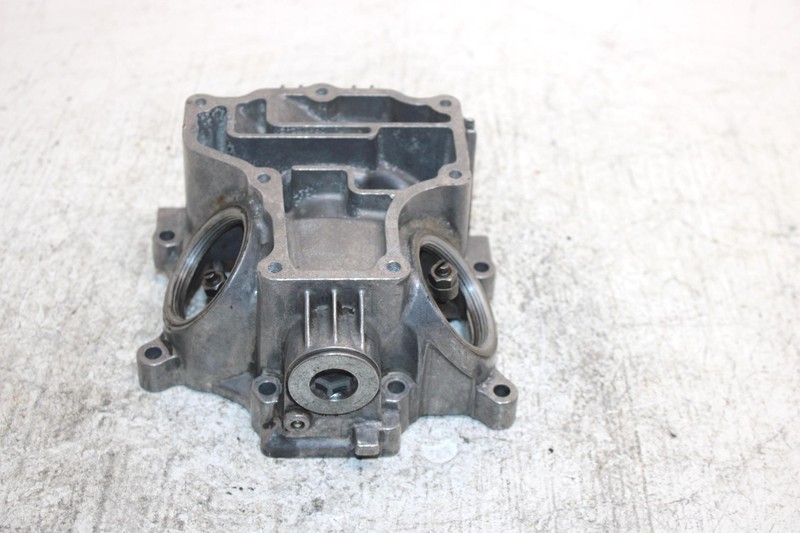 2001 Polaris Magnum 325 Oem Cylinder Head Cover 3087118 AP30