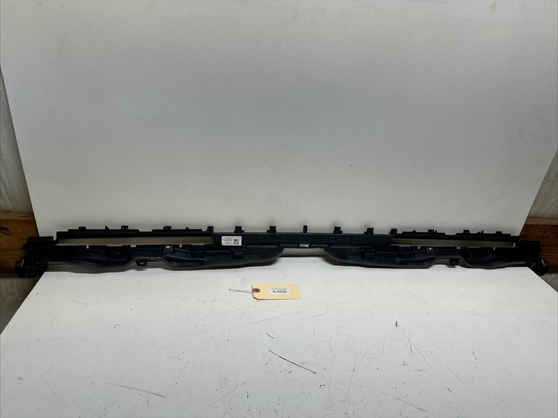 20-22 TESLA MY DASHBOARD INSTRUMENT PANELWINDSHIELD DEFLECTOR 1624716-00 8056 M6