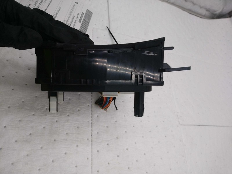 Used A/C Selector Switch fits: 2013 Hyundai Elantra Sdn w/AC automatic opt 9761A
