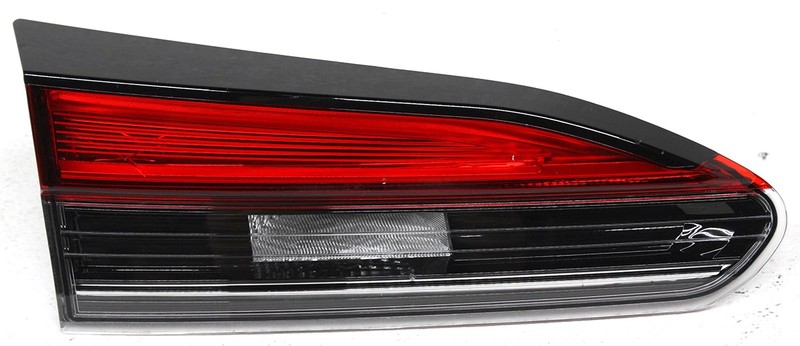 OEM Left LED Tail Lamp For Toyota Corolla Cross XLE, XSE 81590-0A160 -Lens Crack