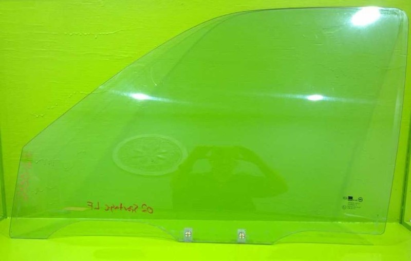 01 02 KIA SPORTAGE DRIVER LEFT FRONT DOOR WINDOW GLASS OEM 2330-67