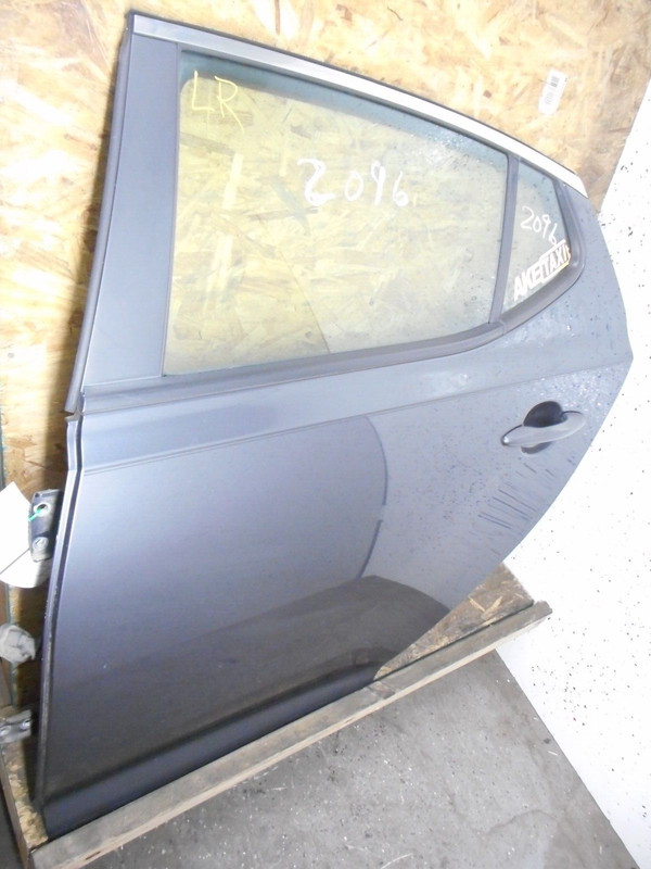 Kia Optima Door Assembly Rear Driver Left W/O Solar Glass OEM 2011-2015