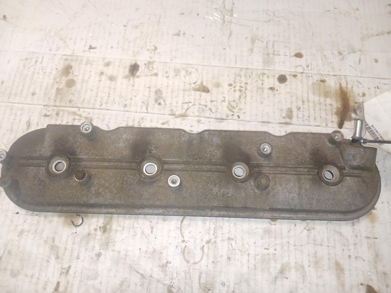 09 CHEVROLET SILVERADO 1500 5.3L left driver side Valve Cover OEM