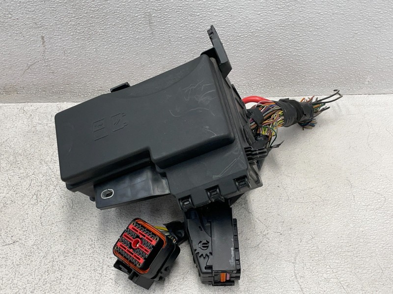 15 16 17 Jaguar F-Type Junction Fuse Relay Box Block Module Unit 1611 OEM