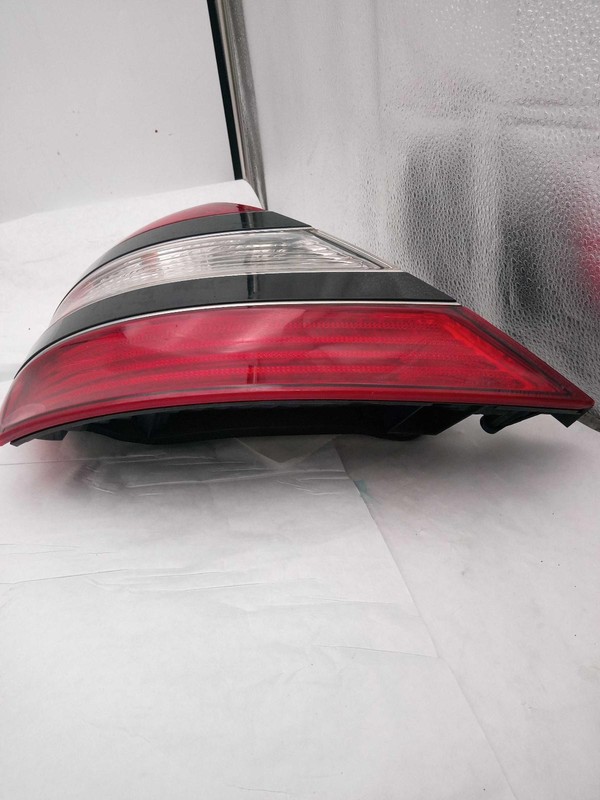 Used Left Tail Light Assembly fits: 2009 Mercedes-benz Mercedes s-class 221 Type