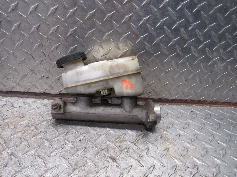 04 05 06 07 FORD TAURUS BRAKE MASTER CYLINDER W/O TRACTION CONTROL