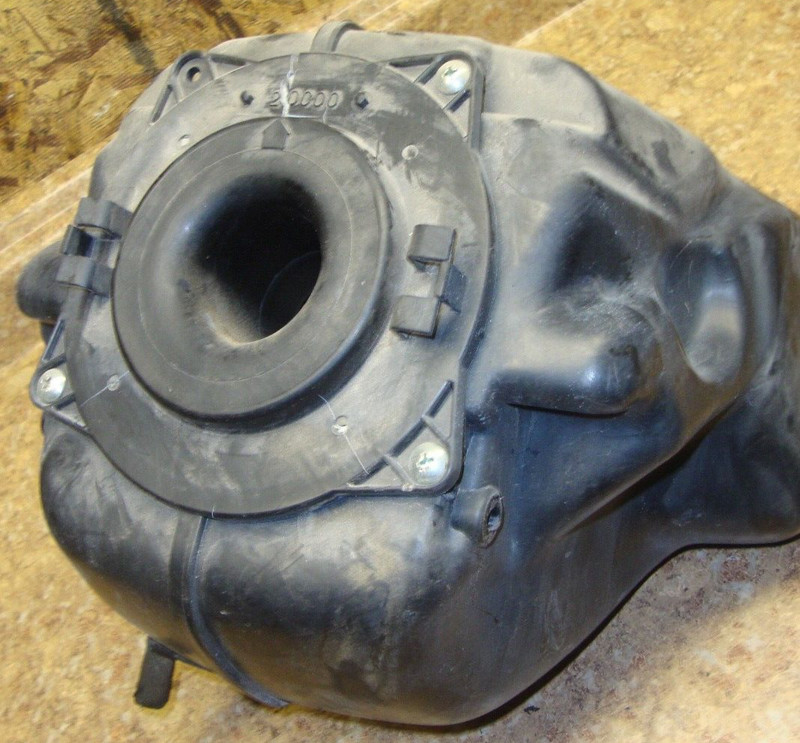 2006 Suzuki Katana GSX600F GSX 600 F GSX600 Air Filter Intake Box Lid Cover 06