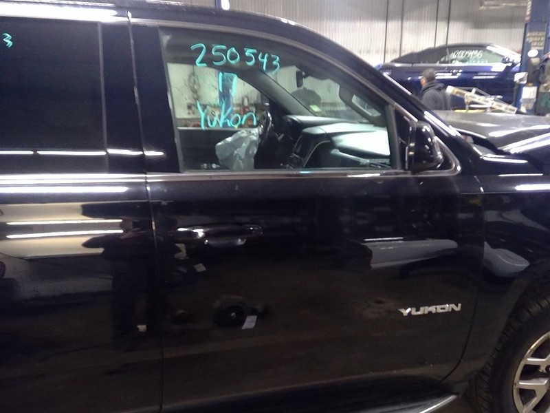 Passenger Right Front Door Fits 15-20 SUBURBAN 1500 1721811