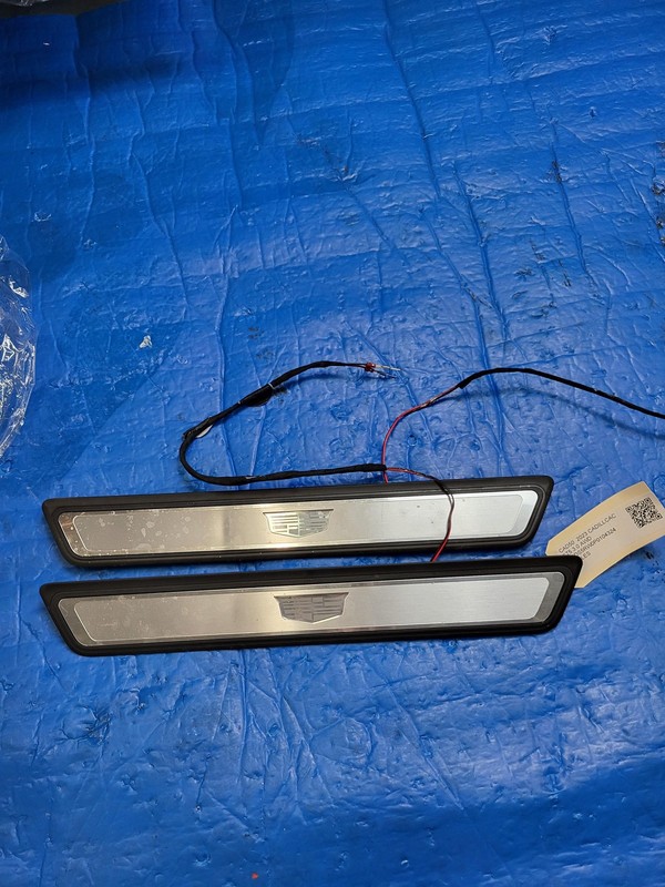 Used Oem Cadillac Front Left & Right Door Sill Scuff Plate 2PC for CT5 Luxury 23
