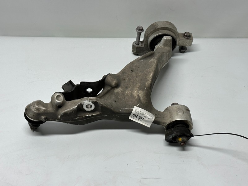 🟢 2014-2019 INFINITI Q50 FRONT RIGHT PASSENGER SIDE LOWER CONTROL ARM OEM