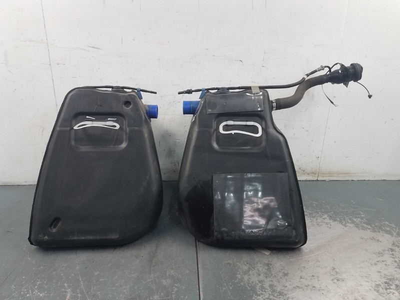 2001 Chevy Corvette C5 Z06 Fuel Tanks / Filler Neck #7563 A3