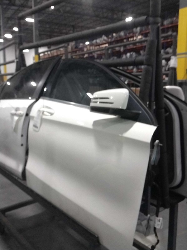2019 Mercedes-Benz GLA-Class White Right Front Door OEM 521920 56K Miles